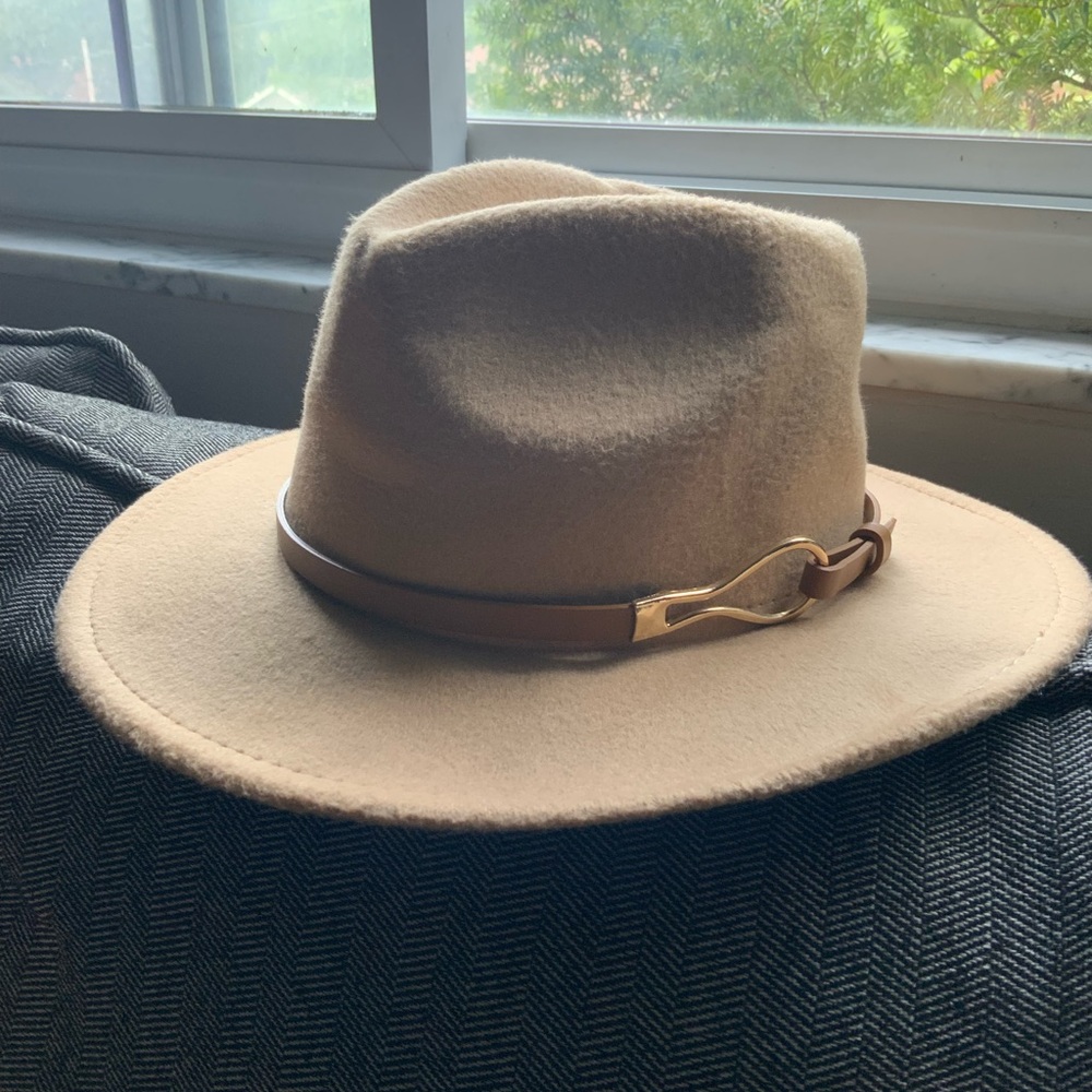 Fedora hat